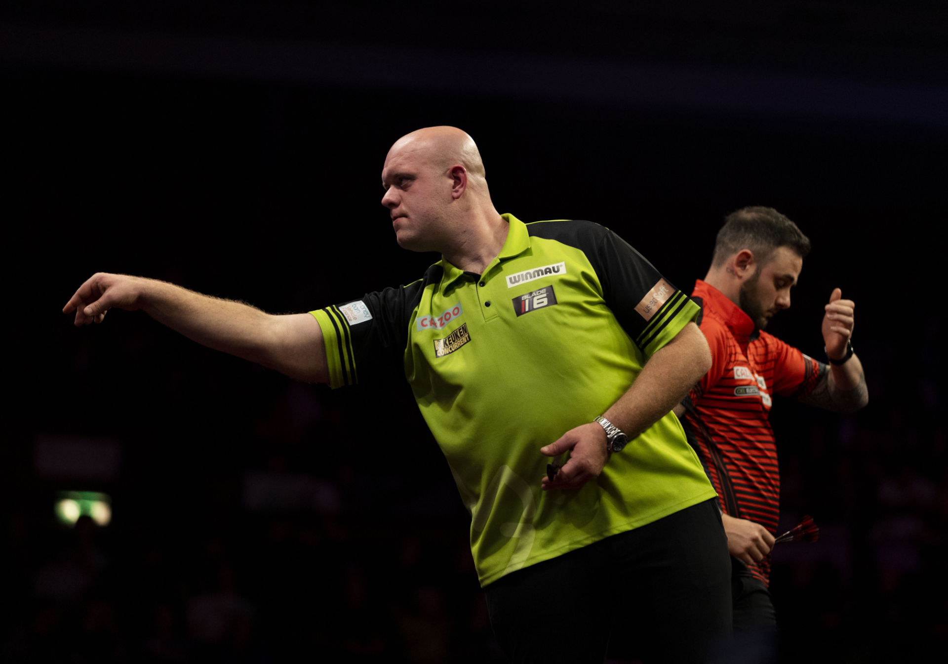 Van Gerwen goes top of Cazoo Premier League with Brighton victory | PDC